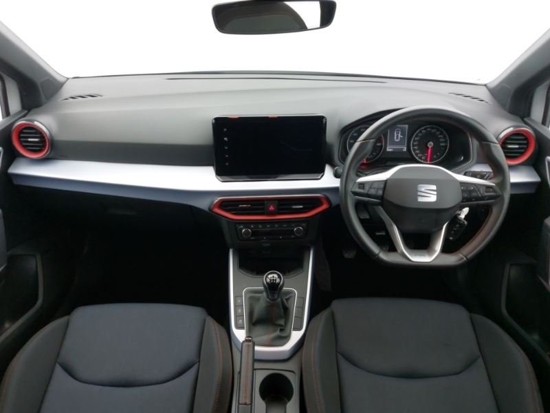 Seat Arona 1.0 Tsi 110 Fr ST71BHY White #3
