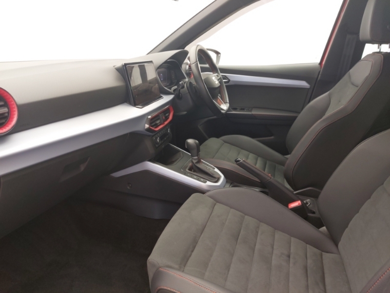 Seat Arona 1.5 Tsi 150 Fr Sport Dsg Red #5