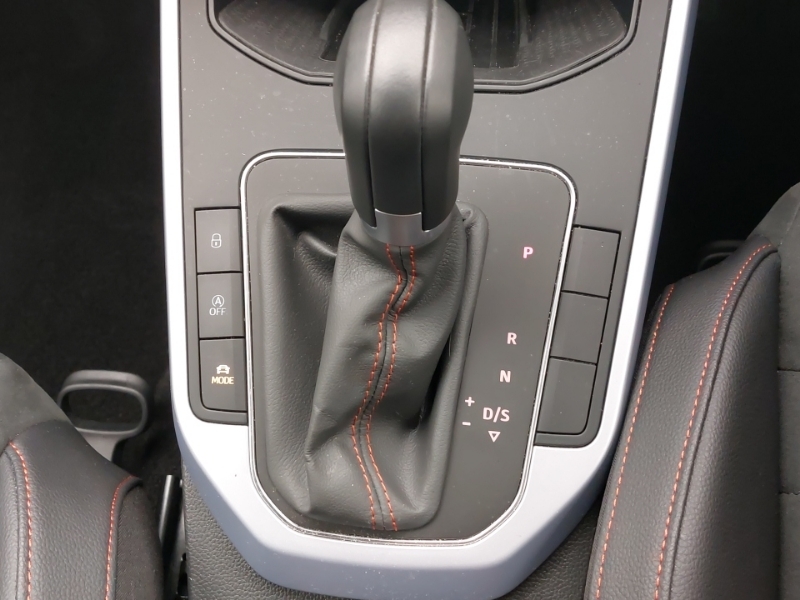 Seat Arona 1.0 Tsi 110 Fr Black #16