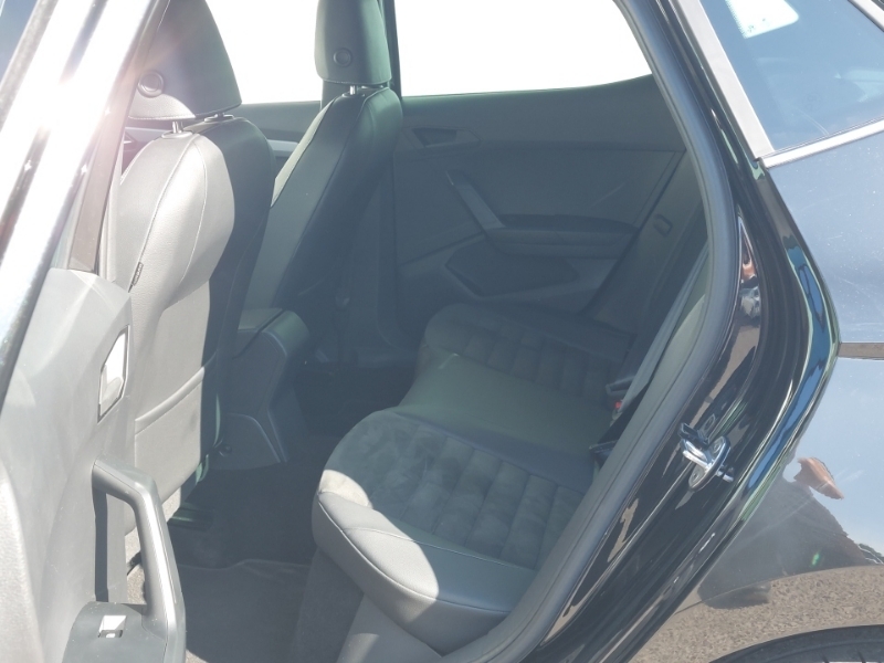 Seat Ibiza 1.0 Tsi 110 Xcellence Black #6