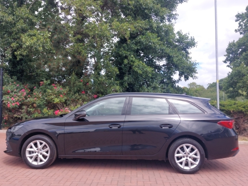 Seat Leon 1.5 Tsi Evo Se Black #4