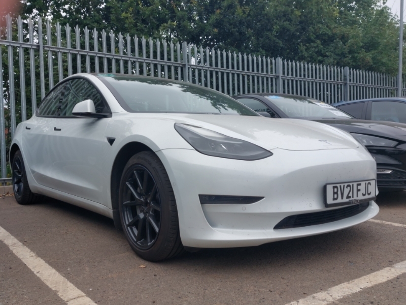 Tesla Model 3 Long Range Awd White