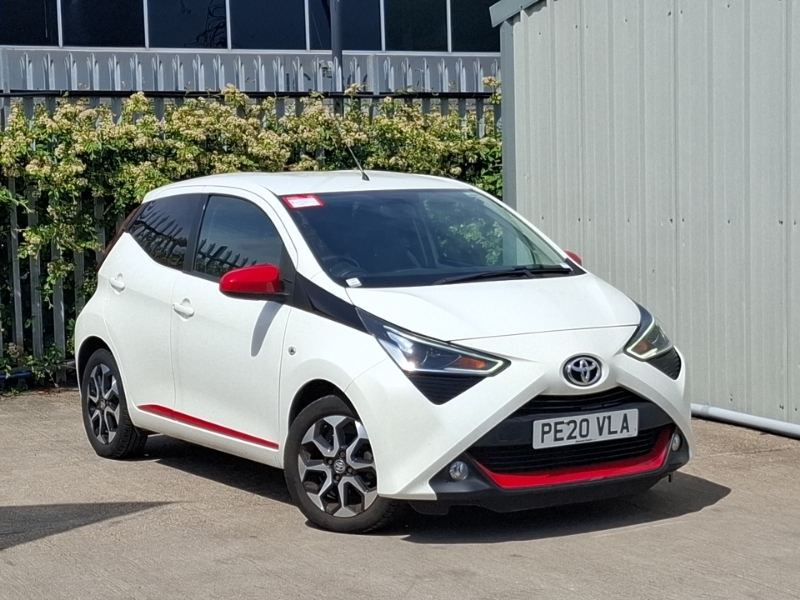 Toyota Aygo 1.0 Vvt-i X-trend X-shift White