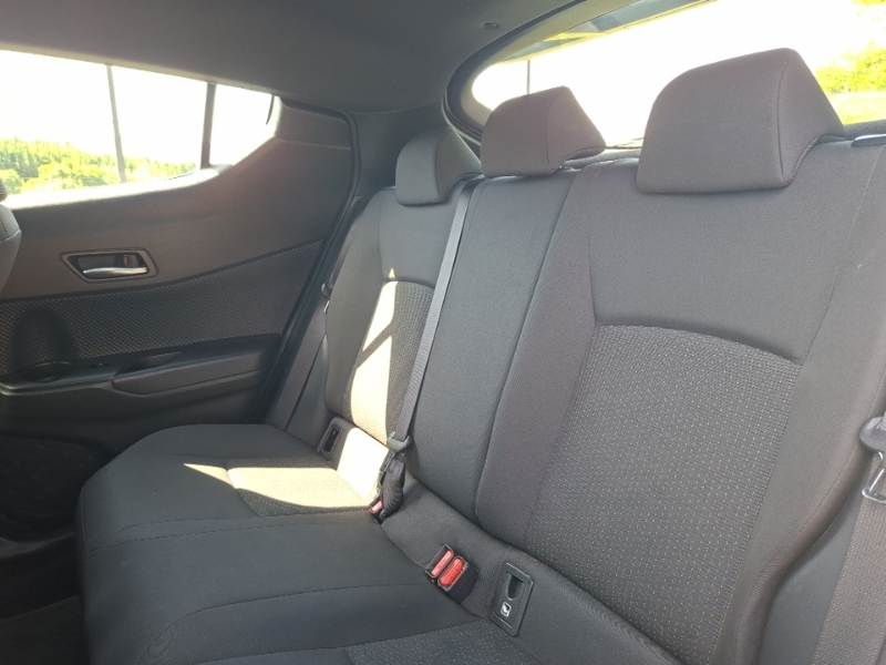 Toyota C-Hr 1.2T Icon White #6