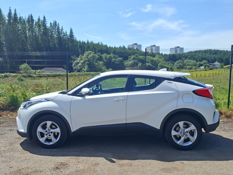Toyota C-Hr 1.2T Icon White #4