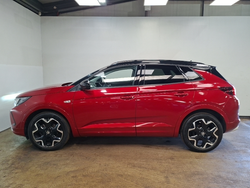 Vauxhall Grandland 1.2 Turbo Ultimate SA23OVZ Red #4