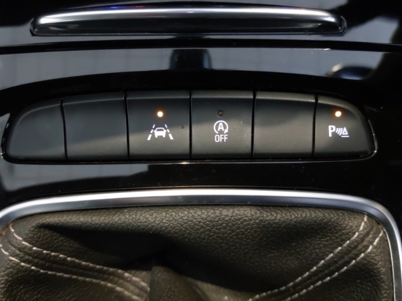 Vauxhall Insignia Hatchback Blue #11