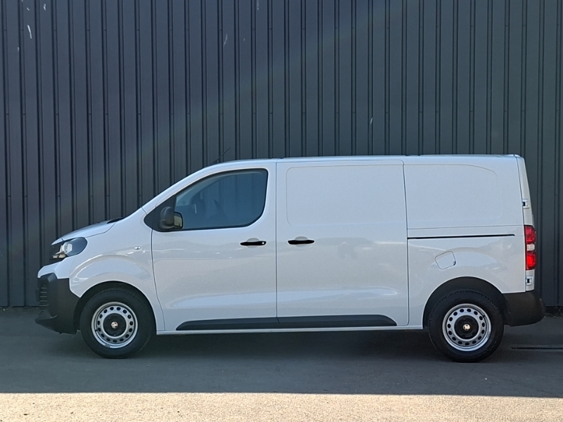 Vauxhall Vivaro 1.5 Turbo D 120 Prime H1 Van White #4