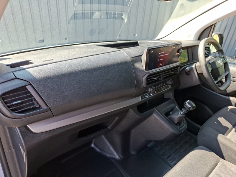 Vauxhall Vivaro Pro Silver #8