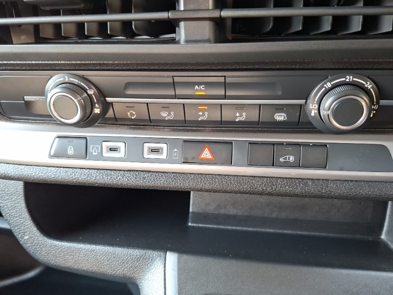Vauxhall Vivaro Pro Silver #15