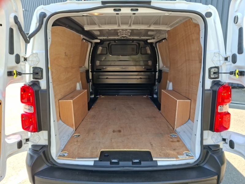 Vauxhall Vivaro Pro Silver #18