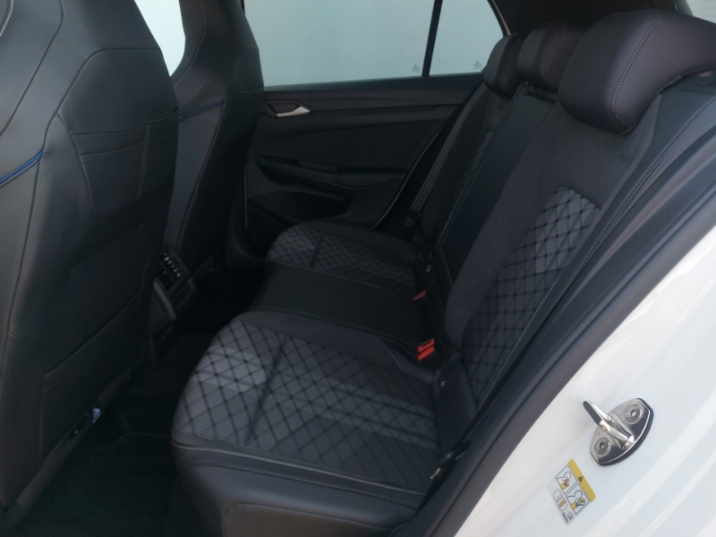 Volkswagen Golf 1.5 Tsi 150 Black Edition White #6