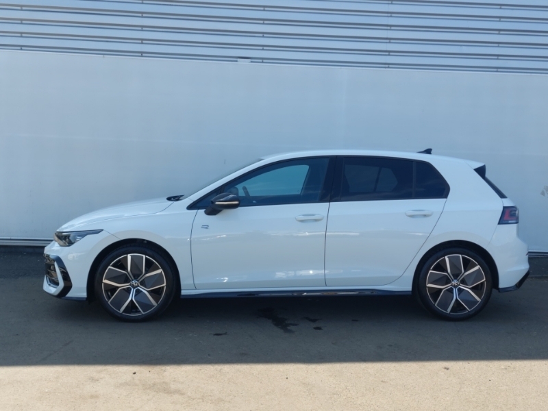 Volkswagen Golf 1.5 Tsi 150 Black Edition SJ26CWM White #4