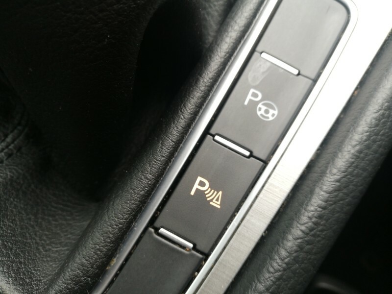 Volkswagen Golf 2.0 Tdi Gt White #17