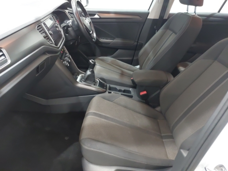 Volkswagen T-Roc 1.6 Tdi Se White #5