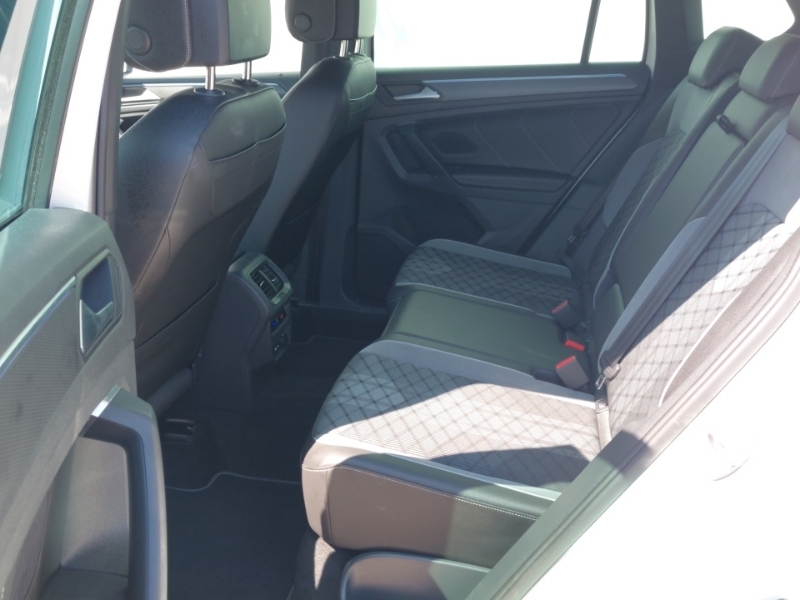 Volkswagen Tiguan 2.0 Tdi R-line Dsg White #6