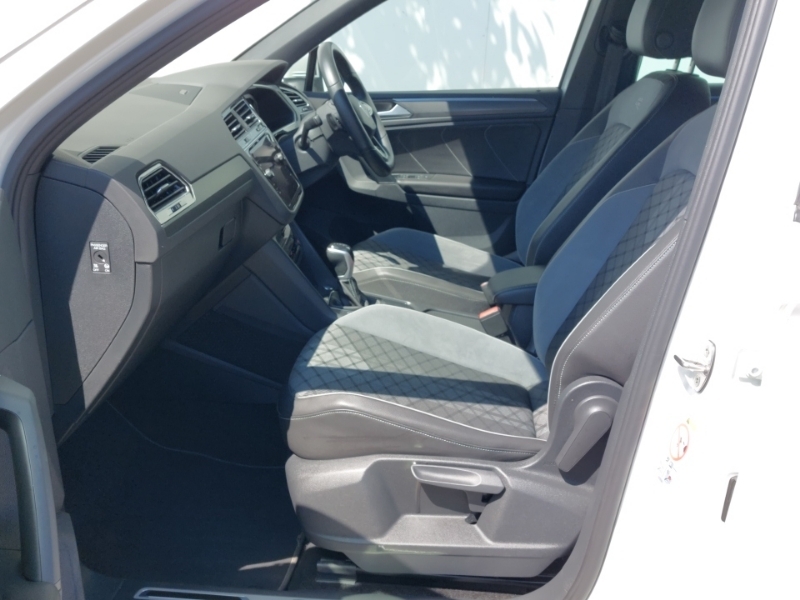 Volkswagen Tiguan 2.0 Tdi R-line Dsg White #5