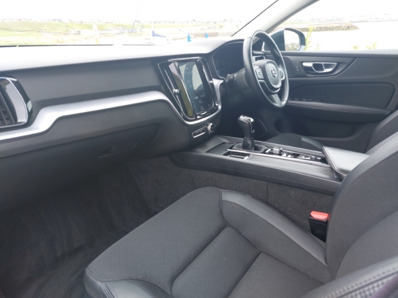 Volvo V60 2.0 D3 Momentum OU19HYV Grey #5