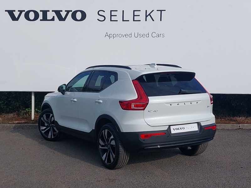 Volvo XC40 2.0 B4p Ultra Dark White #2