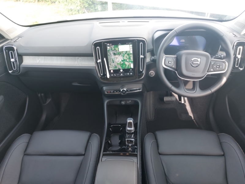 Volvo XC40 2.0 B4p Ultra Dark White #3
