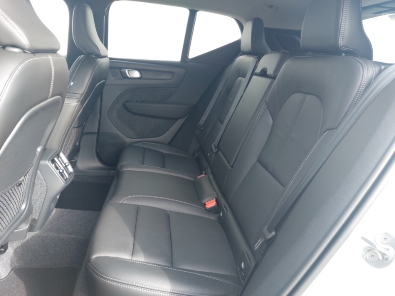 Volvo XC40 2.0 B4p Ultra Dark White #6