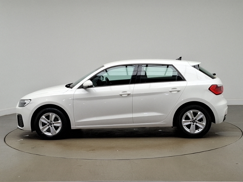 Audi A1 25 Tfsi Technik White #4