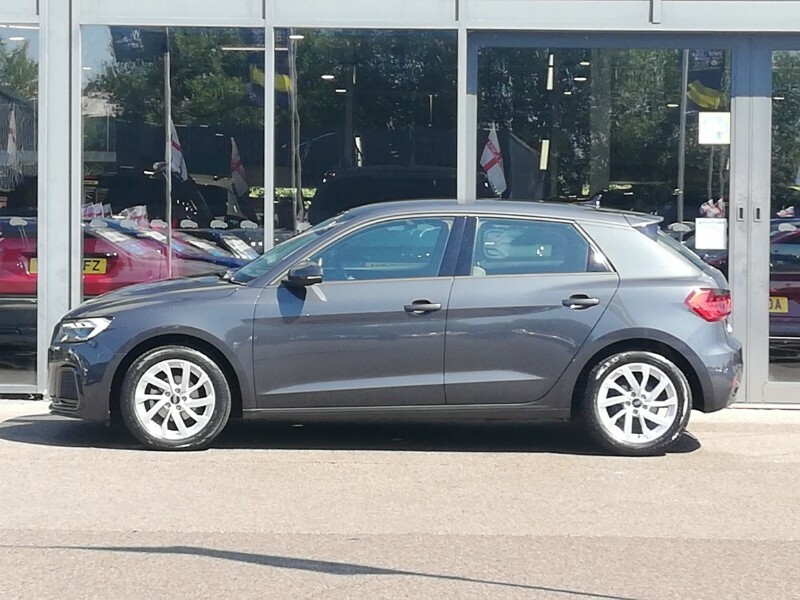 Audi A1 Technik Black #4