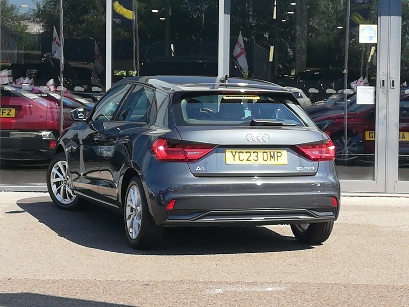 Audi A1 Technik Black #2
