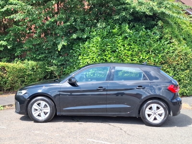 Audi A1 30 Tfsi 110 Technik S Tronic YP73BUW Black #4