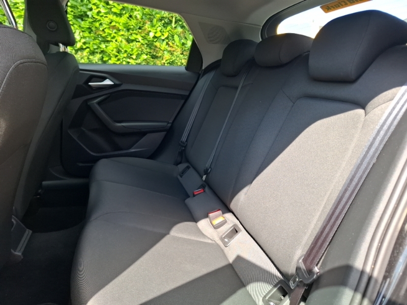 Audi A1 30 Tfsi 110 Technik S Tronic YP73BUW Black #6