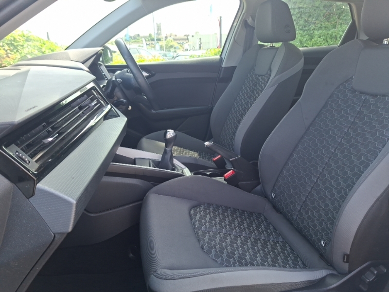 Audi A1 25 Tfsi Sport HG24BNZ White #5