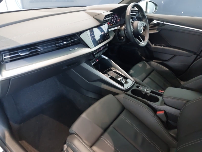Audi A3 30 Tfsi S Line S Tronic White #5
