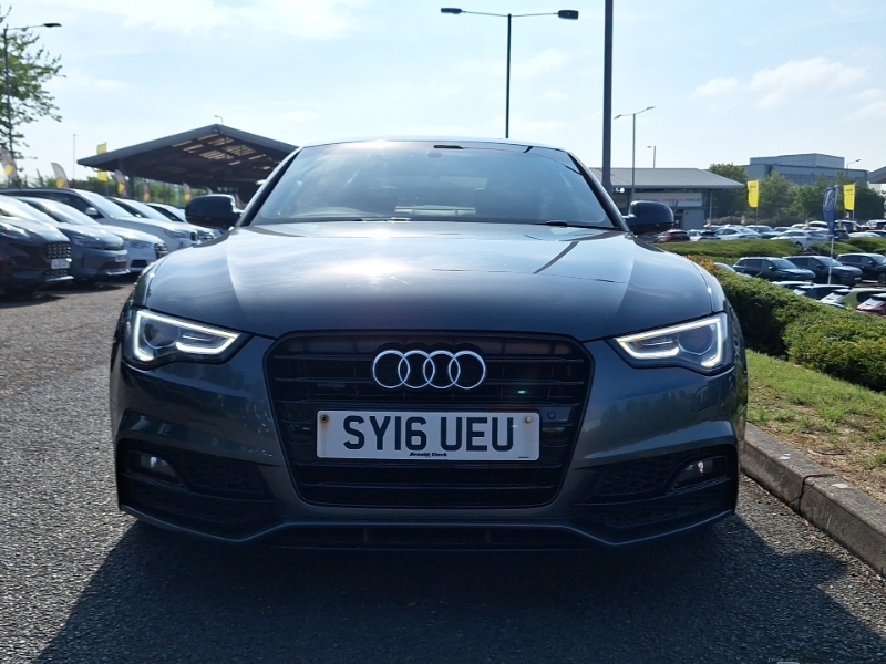 Audi A5 Black Edition Plus White #13