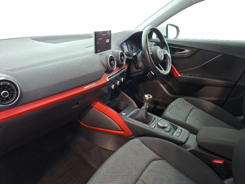 Audi Q2 30 Tdi Sport White #5