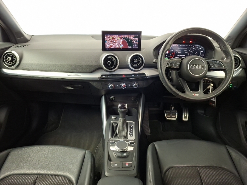 Audi Q2 35 Tfsi S Line S Tronic Black #3