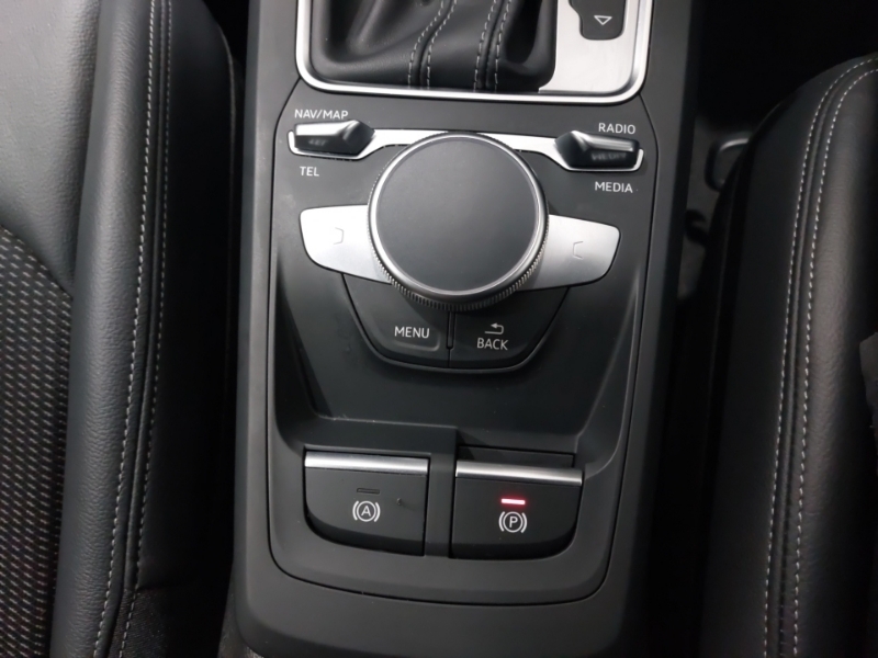 Audi Q2 Technik White #15
