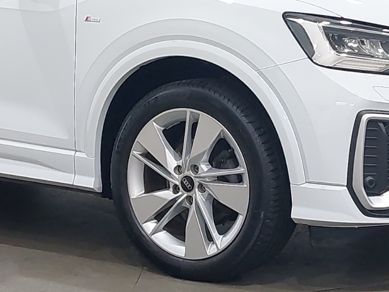 Audi Q2 Technik White #19