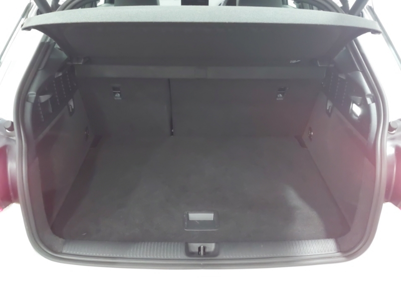 Audi Q2 Technik White #17