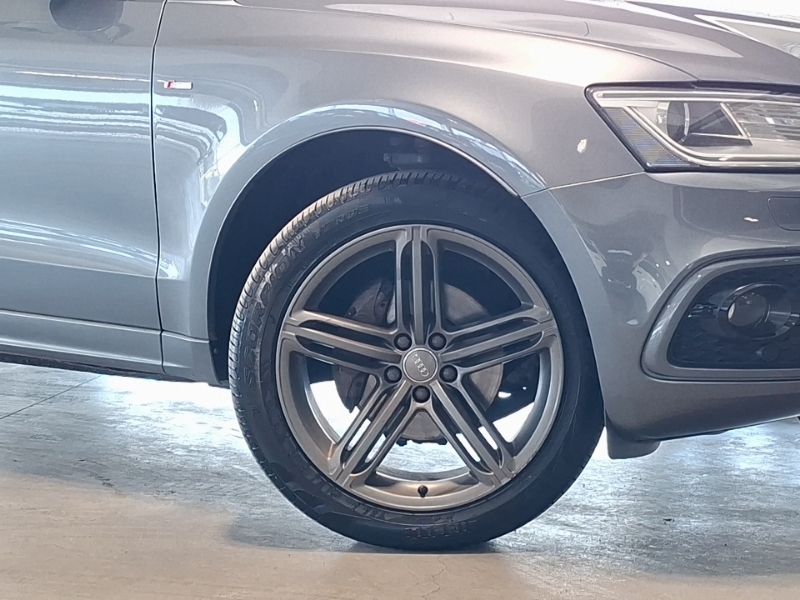Audi Q5  Silver #20