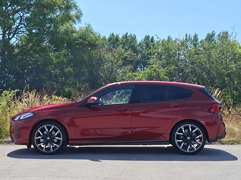 BMW 1 Series 120 M Sport Step Red #4