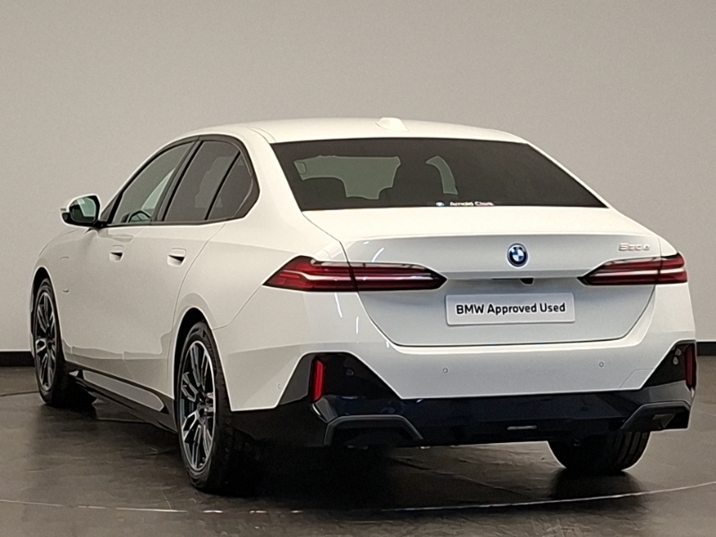 BMW 5 Series 530E M Sport White #2