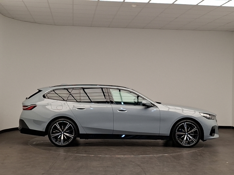 BMW 5 Series 520I M Sport Grey #3