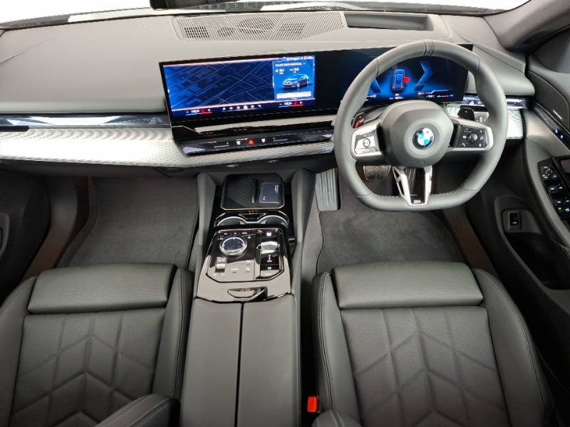BMW 5 Series 520I M Sport Black #4