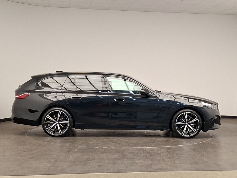 BMW 5 Series 520I M Sport Black #3