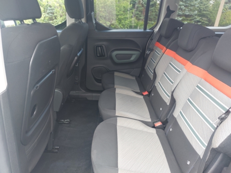Citroen e-Berlingo 100Kw Flair Xtr XL 50Kwh 7 Seat Beige #6