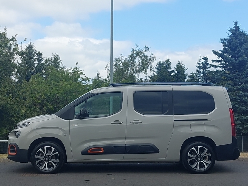 Citroen e-Berlingo 100Kw Flair Xtr XL 50Kwh 7 Seat Beige #4
