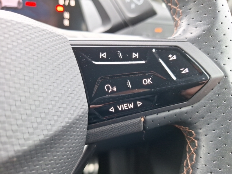 Cupra Born V2 E-boost White #12