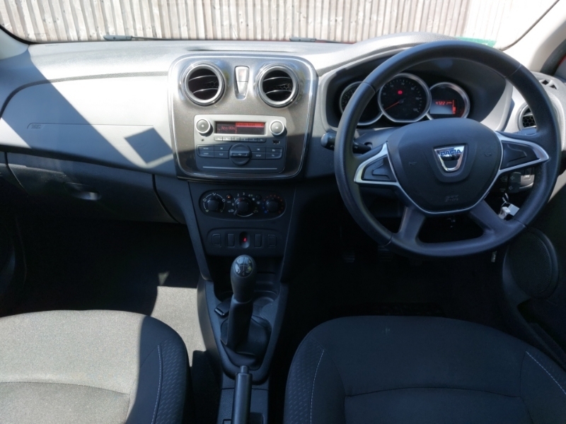 Dacia Logan 1.5 Dci Ambiance Red #3