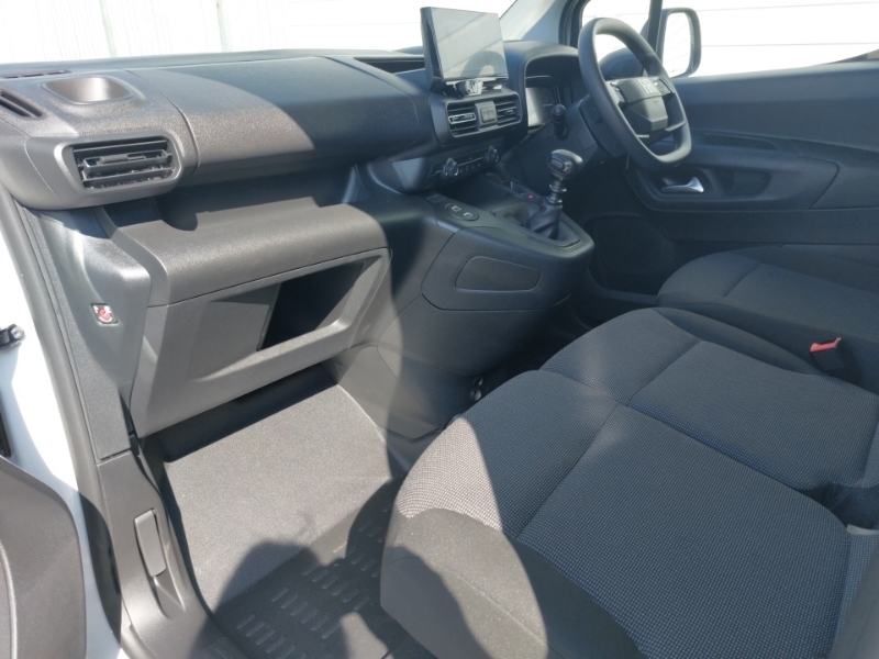 Fiat Doblo 1.5 Multijet 100 H1 Van Primo White #5
