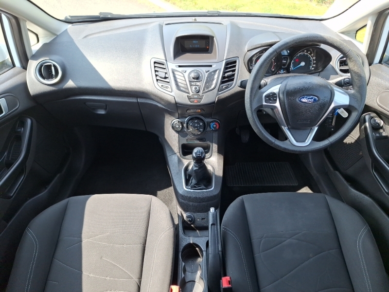 Ford Fiesta 1.6 105Ps Titanium Hatchback Black #3